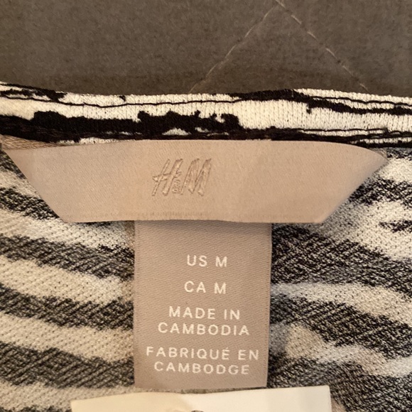 H&M black/white zebra striped dress size medium - Picture 7 of 8